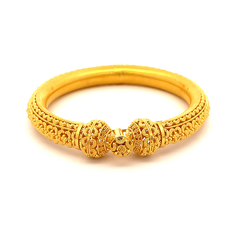 Bold 22K Yellow Gold Kada Bangles